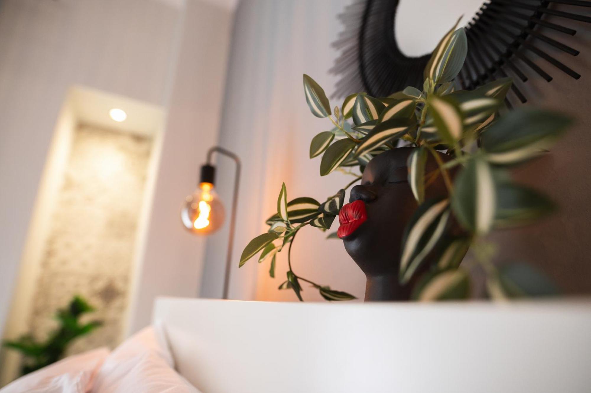 Sapphire Majesty Suite By Heaven'S Hall Luxury Suites Alexandroupolis Exteriör bild